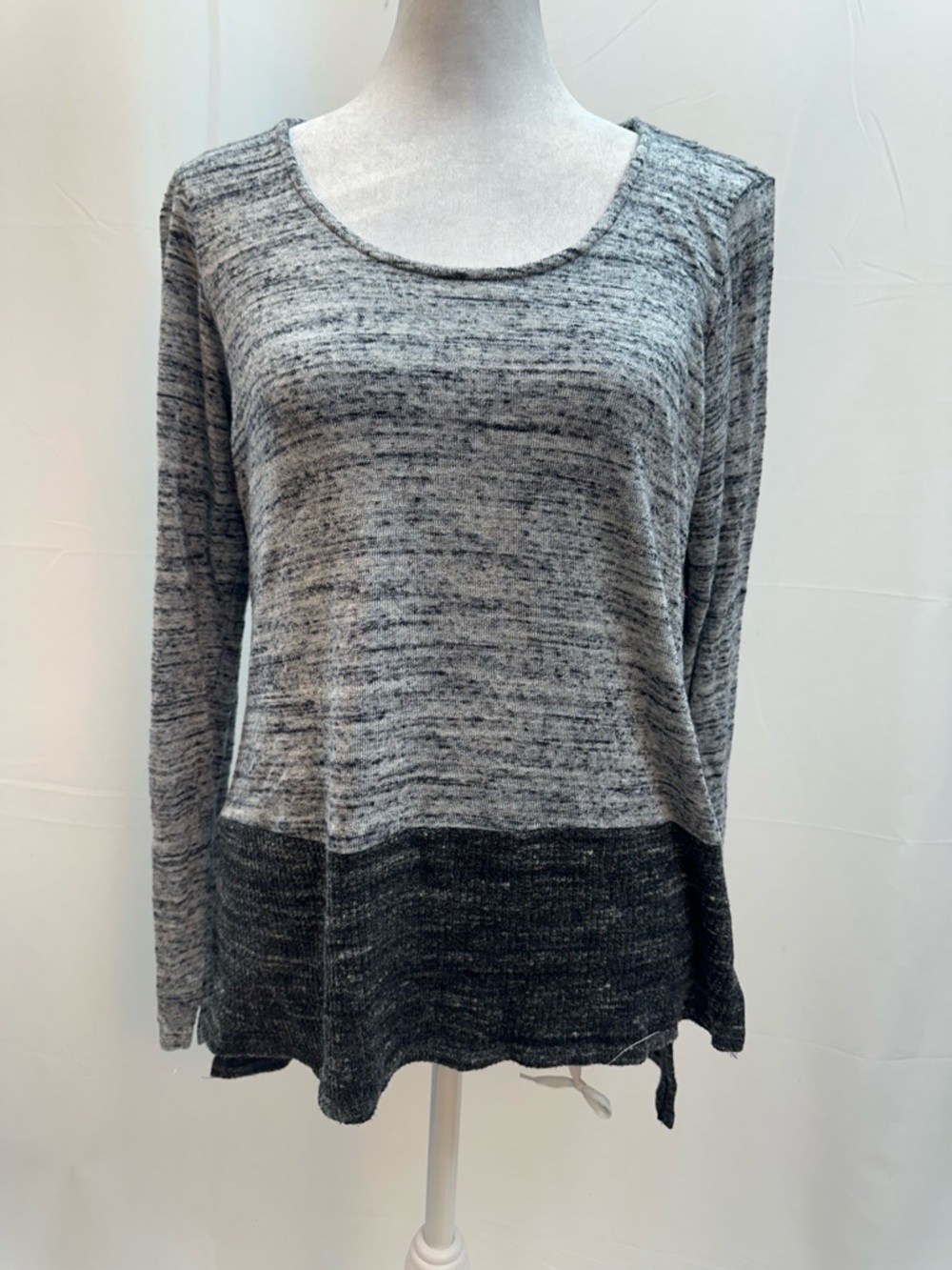 dolan Two-Tone Gray Scoop Neck Knit Sweater Top M